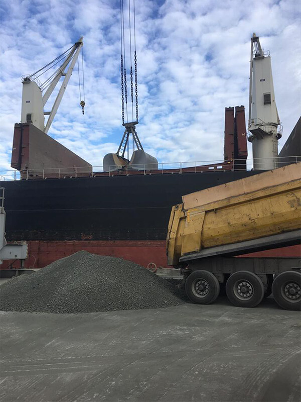 Clinker bulk loading for export